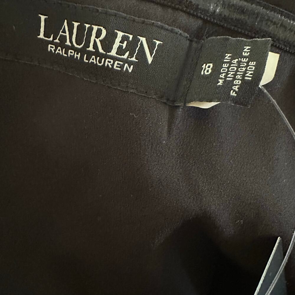 Lauren Ralph Lauren BLK/WHT Embroidered Cropped Sleeveless Blouse Size 18 NWT - Picture 7 of 8